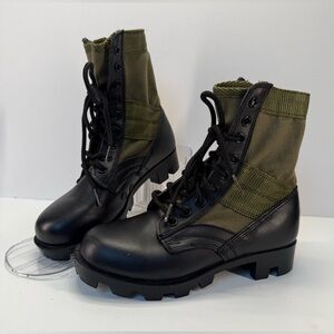 Rothco tactical military Black and Olive Green Lace-Up Boots 3R, women’s size 5